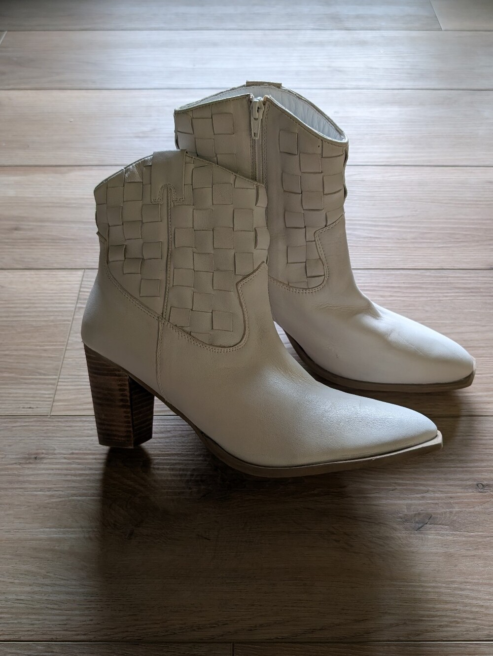 Matisse Woven Leather Dawn Western Ankle Boots-Off White